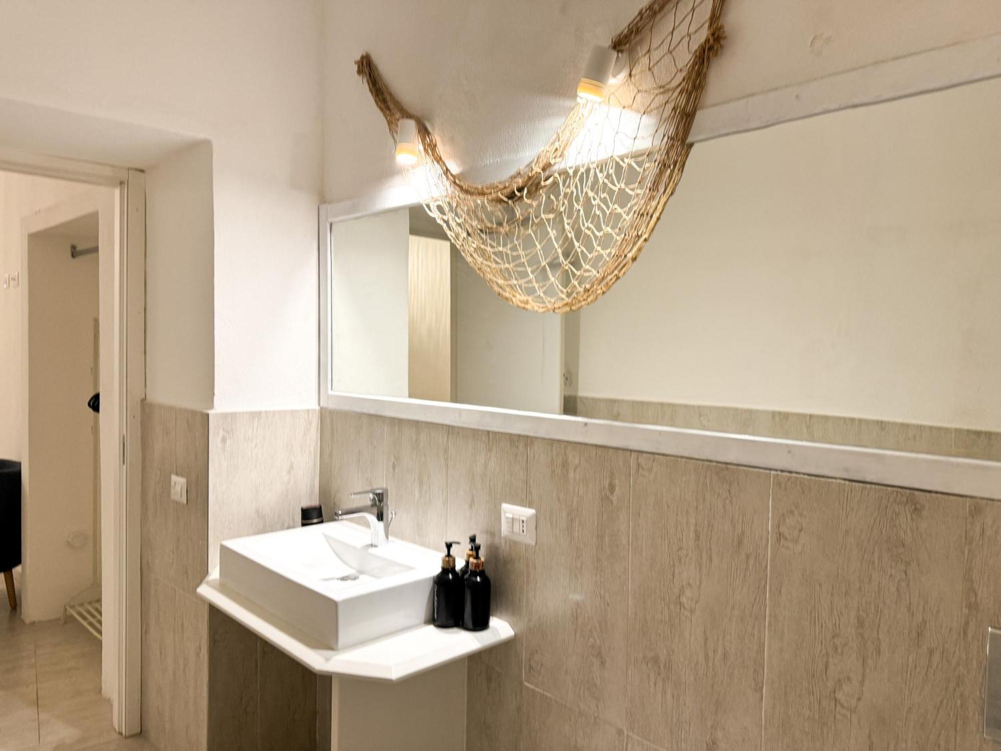 Bacans - Vico Collegio At Marina Apartman Cagliari Kültér fotó